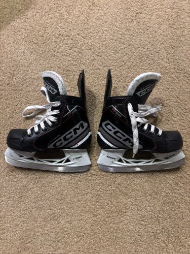 CCM JetSpeed FT 680 Hockey Skates 11 (Used)