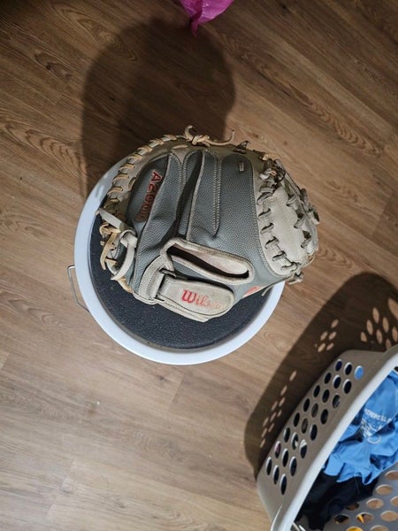 Wilson A2000 Catchers Baseball Glove