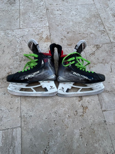 2024 Bauer Vapor X5 Pro Hockey Skates Regular Width Size 3.5 (Used)