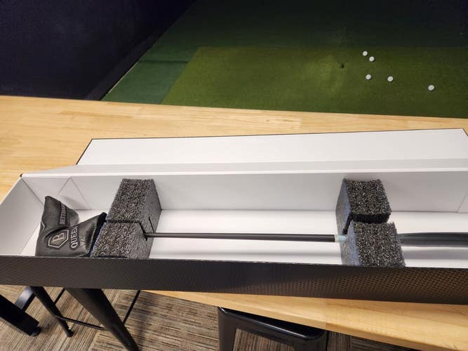 Bettinardi Queen B 6 Blackout 2025 35" Limited