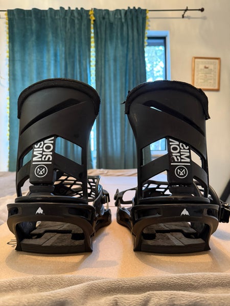 Burton MISSION Snowboard Bindings [Medium] (Used)
