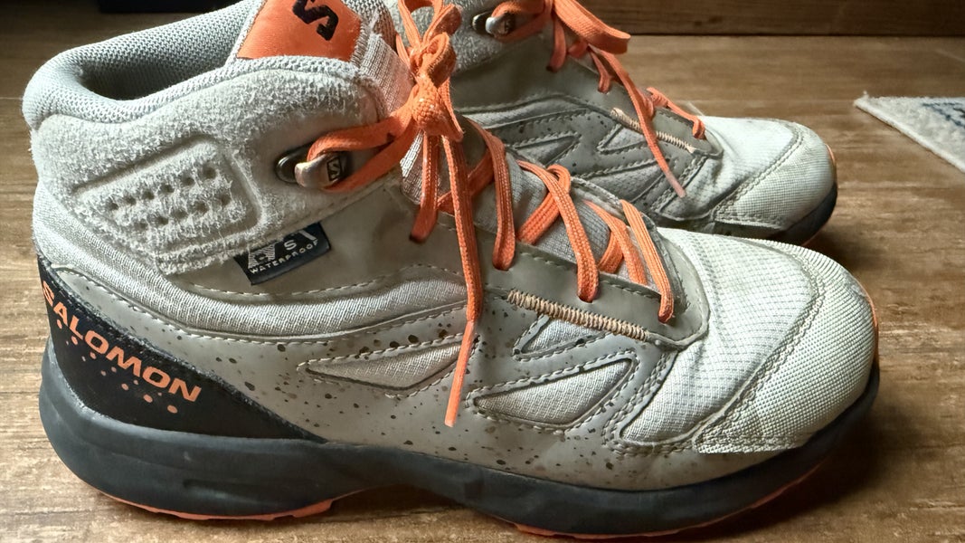 Kids Salomon Mid Hiking Boots- OUTWAY MID CLIMASALOMON™ WATERPROOF - Kids 4Y (Big Kids) - (Used)