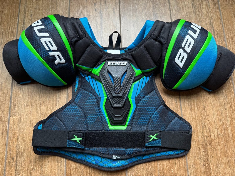 Bauer X Shoulder Pads - Junior Youth Medium (used - good condition)