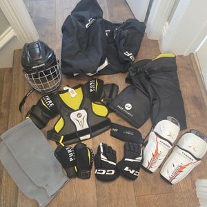 Youth medium kids Starter Kit with Player bag (Used)