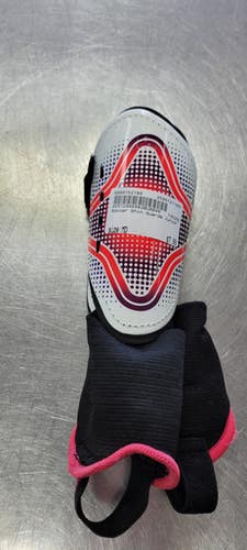 Used Soccer Shin Guards Junior None MD 11497-S000152180