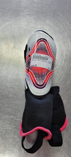 Used Soccer Shin Guards Junior None MD 11497-S000152180