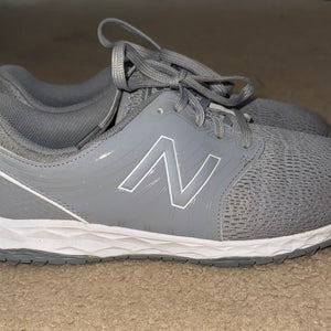 Women's Size M 7.0 (W 8.0) New Balance Golf Shoes (Used)