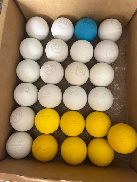 Lot of 34 lightly used/new lacrosse balls