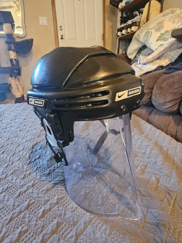 Large Nike Bauer 5500 (Black)