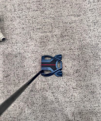 Silver Men's Tour Right Handed Putter 35" (New)