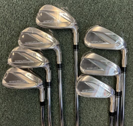 Men's TaylorMade Stealth Right Handed Iron Set Stiff Flex 7 Pieces Steel Shaft (Used)