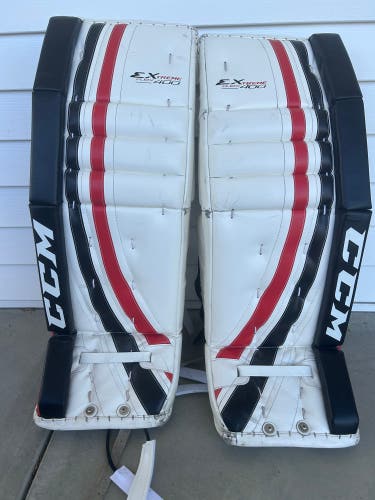 33" CCM Extreme Flex 400 Goalie Leg Pads (Used)