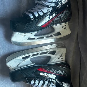 Bauer Vapor X3 Hockey Skates Regular Width Size 5.5 (Used)