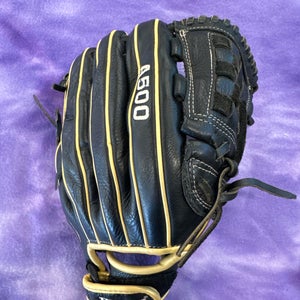 Black Wilson A500 RH Pitcher's Baseball Glove 12" (Used)