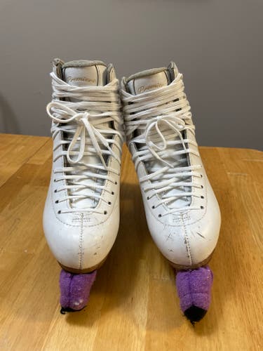 Jackson Ultima Premiere Figure Skates A Adults 8 (Used) with Elite blade