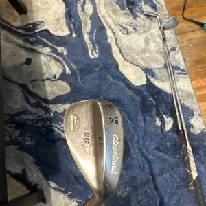 Men's Cleveland CG12 Right Handed Wedge 54 Degree Steel Shaft (Used)
