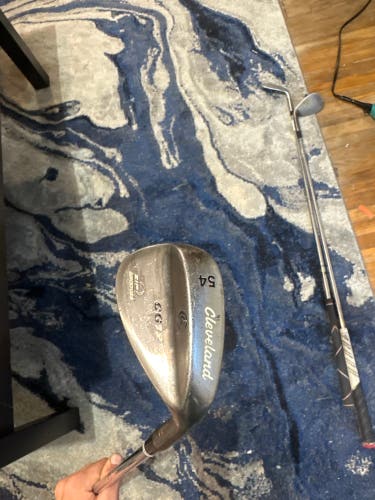 Men's Cleveland CG12 Right Handed Wedge 54 Degree Steel Shaft (Used)