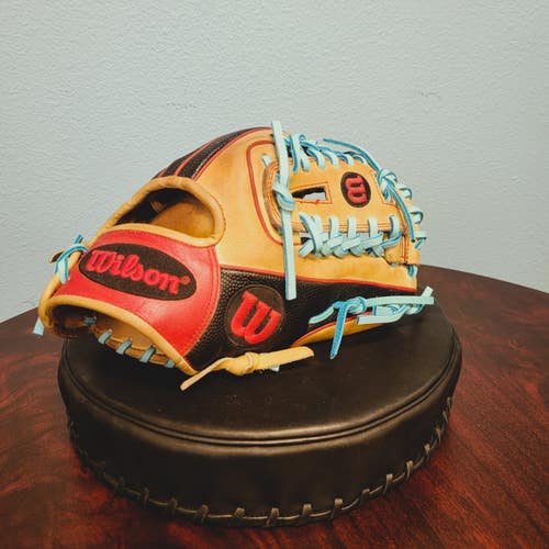 Wilson A2000 1788 11.25 Infielders Glove (New Laces) Excellent Condition