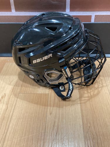 Black Medium Bauer Re-Akt 155 Helmet (Used)
