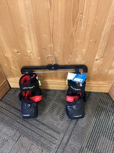 Medium Intermediate Bauer Vapor Shift Pro Elbow Pads (New)