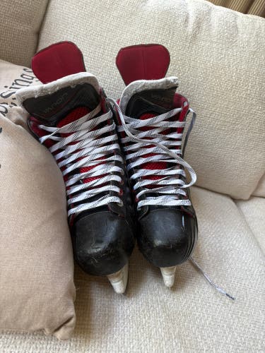 Bauer Vapor X500 Hockey Skates 11 (Used)