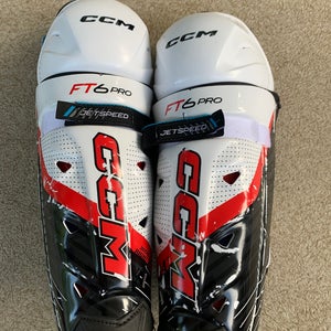LIKE NEW Senior CCM Jetspeed ft6 pro 14" Shin Pads (Used)................................