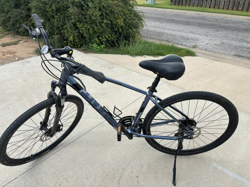 Unisex Giant Bike M (Used)