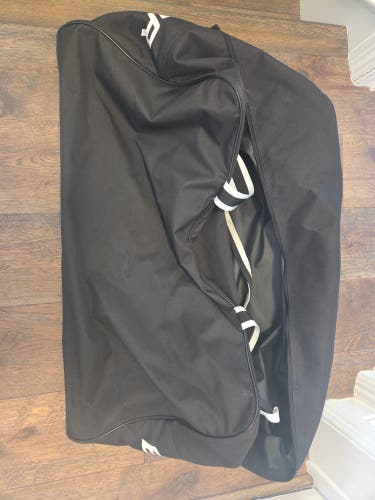 Black Bauer Bag mint condition (Used)