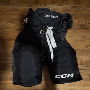 Junior Medium CCM Tacks AS 580 Hockey Pants (Used)
