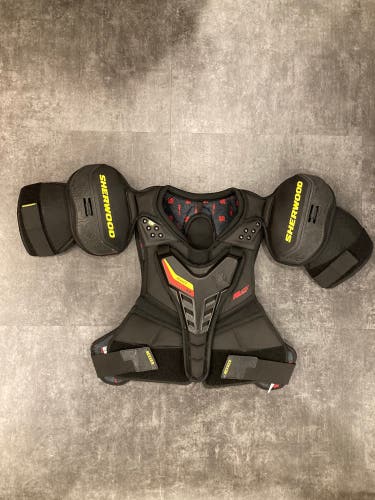 Senior Medium Sher-Wood Rekker Legend 1 Shoulder Pads