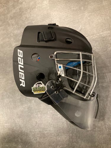 Junior Bauer NME5 Goalie Mask