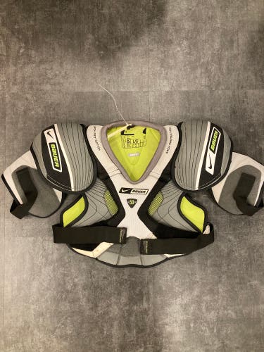 Senior Large Bauer Supreme 50 Shoulder Pads