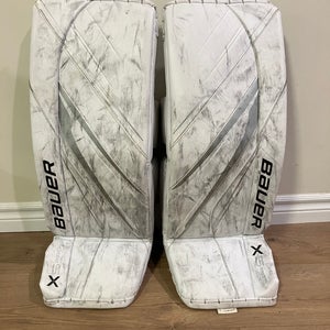 Small 2023 Bauer Vapor X5 Pro Goalie Leg Pads (Used)