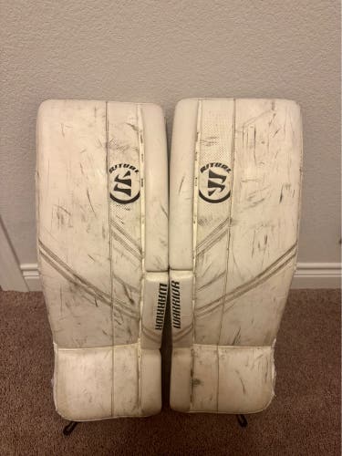 31" Warrior Ritual G5 Goalie Leg Pads (Used)