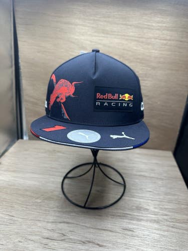 NWT. 2022 Red Bull Racing Navy Max #1 Cap Hat. PUMA. Official Licensed. RARE.