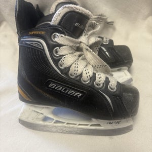 Youth Size 9 Bauer Supreme Ice Hockey Skates