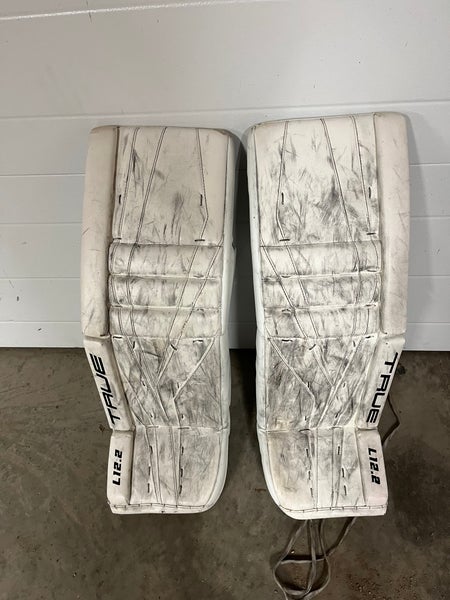 35" True L12.2 Goalie Leg Pads (Used)