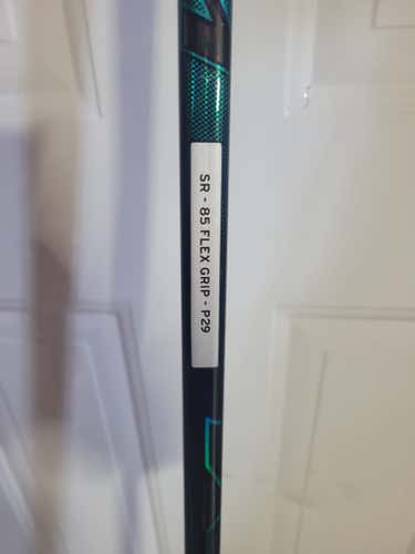 Senior CCM Vizion Right Handed Hockey Stick P29 (New)