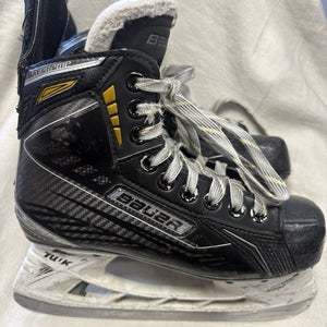 Junior Size 3 Bauer Supreme HP Ice Hockey Skates