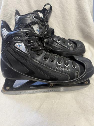 Junior Size 4.5 CCM VECTOR 4.0 Ice Hockey Goalie Skates Excellent Condition