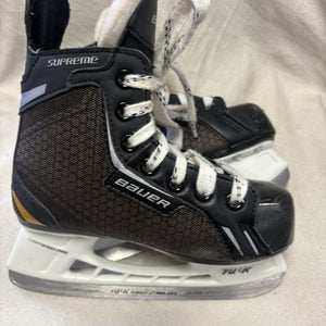 Youth Size 12 Bauer Supreme ONE.4 Ice Hockey Skates Excellent Condition