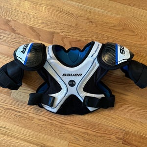 Bauer Supreme One15 Hockey Shoulder Pads - Youth Junior Size Sm/Med