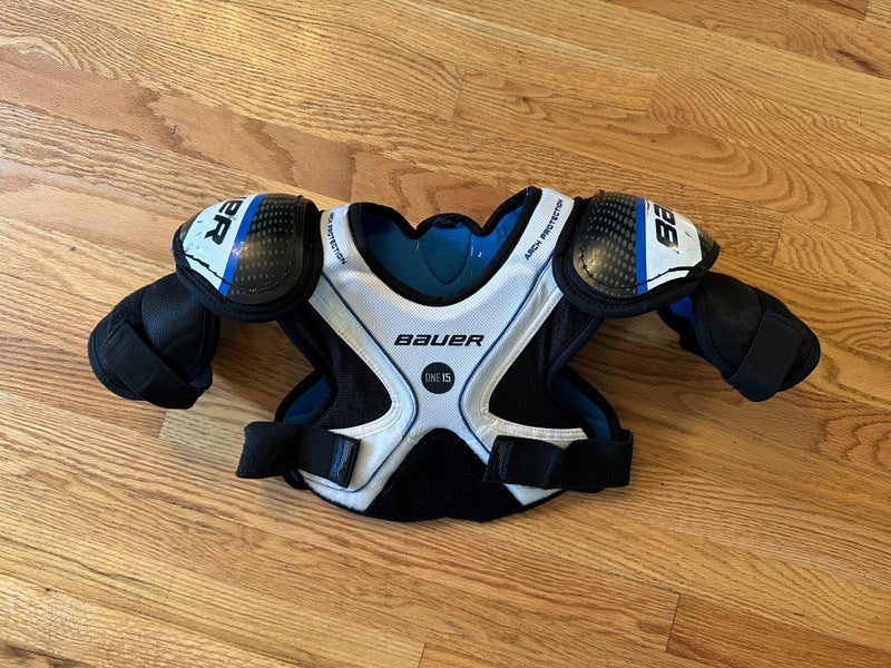 Bauer Supreme One15 Hockey Shoulder Pads - Youth Junior Size Sm/Med