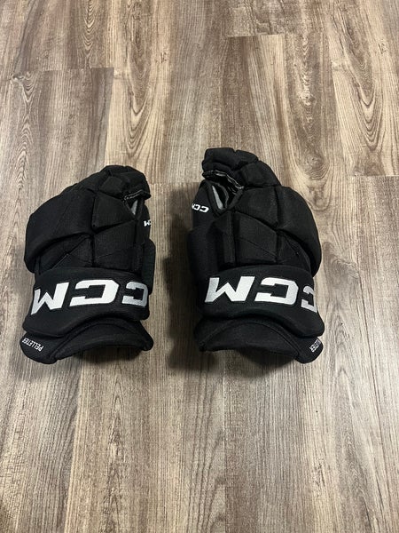 * New Pro stock CCM Jetspeed Gloves 14" *
