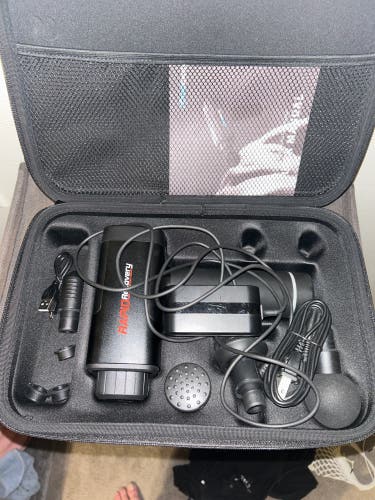 Massage gun (brand new)