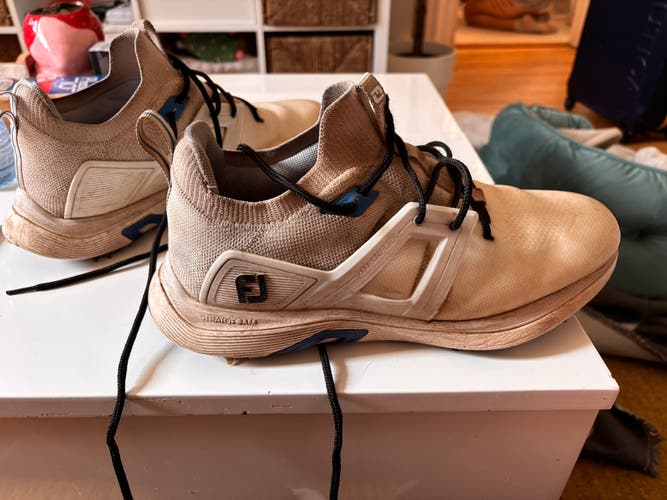 Men's Size M 10.0 (W 11.0) Footjoy Hyperflex Golf Shoes (Used)
