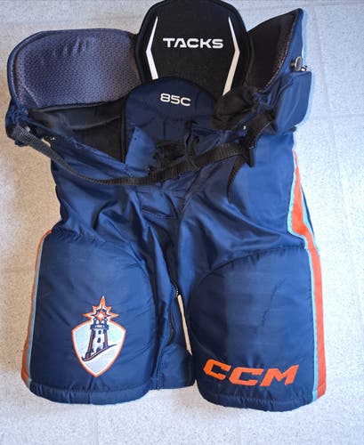 Islanders Hockey Club Senior Small CCM 85C Hockey Pants (Used)