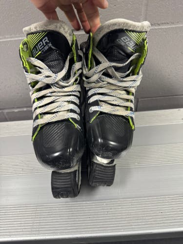 Bauer GSX Hockey Goalie Skates Regular Width Size 3 (Used)
