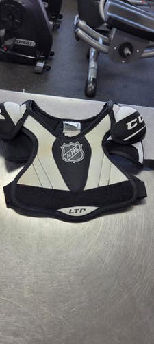 Used CCM NHL Youth Shoulder Pads MD 11497-S000152187