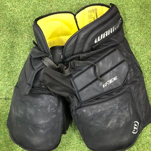 Intermediate Large/XL Warrior Ritual X3E Hockey Goalie Pants (Used)